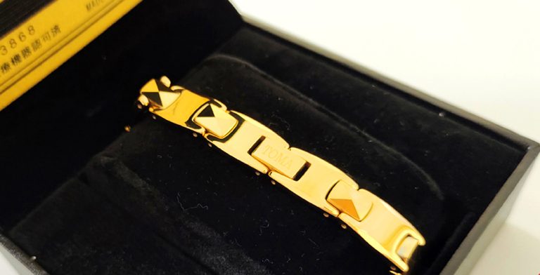 vòng huyết áp mạ vàng của nhật